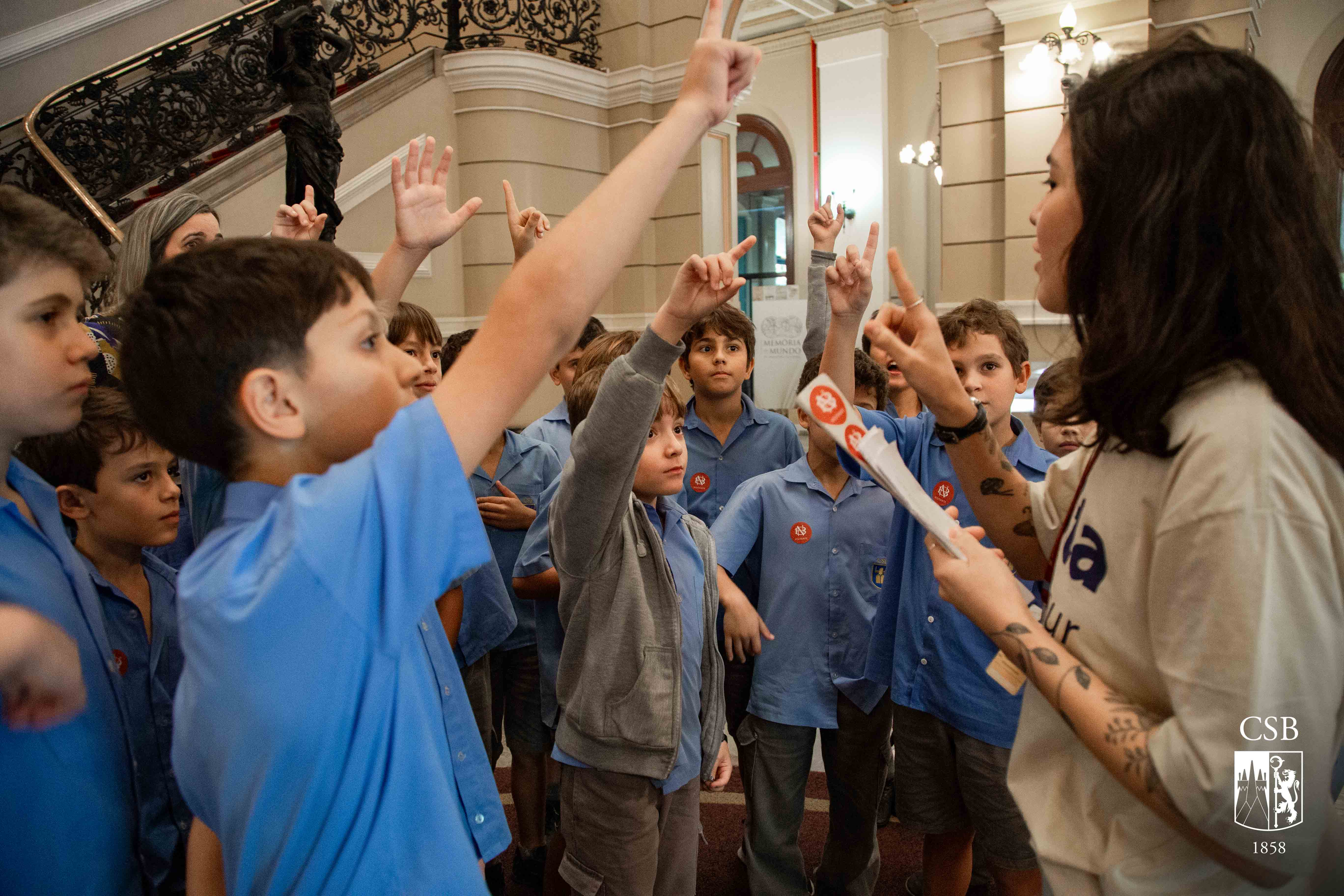 5º ano EF participa de visita guiada à Biblioteca Nacional