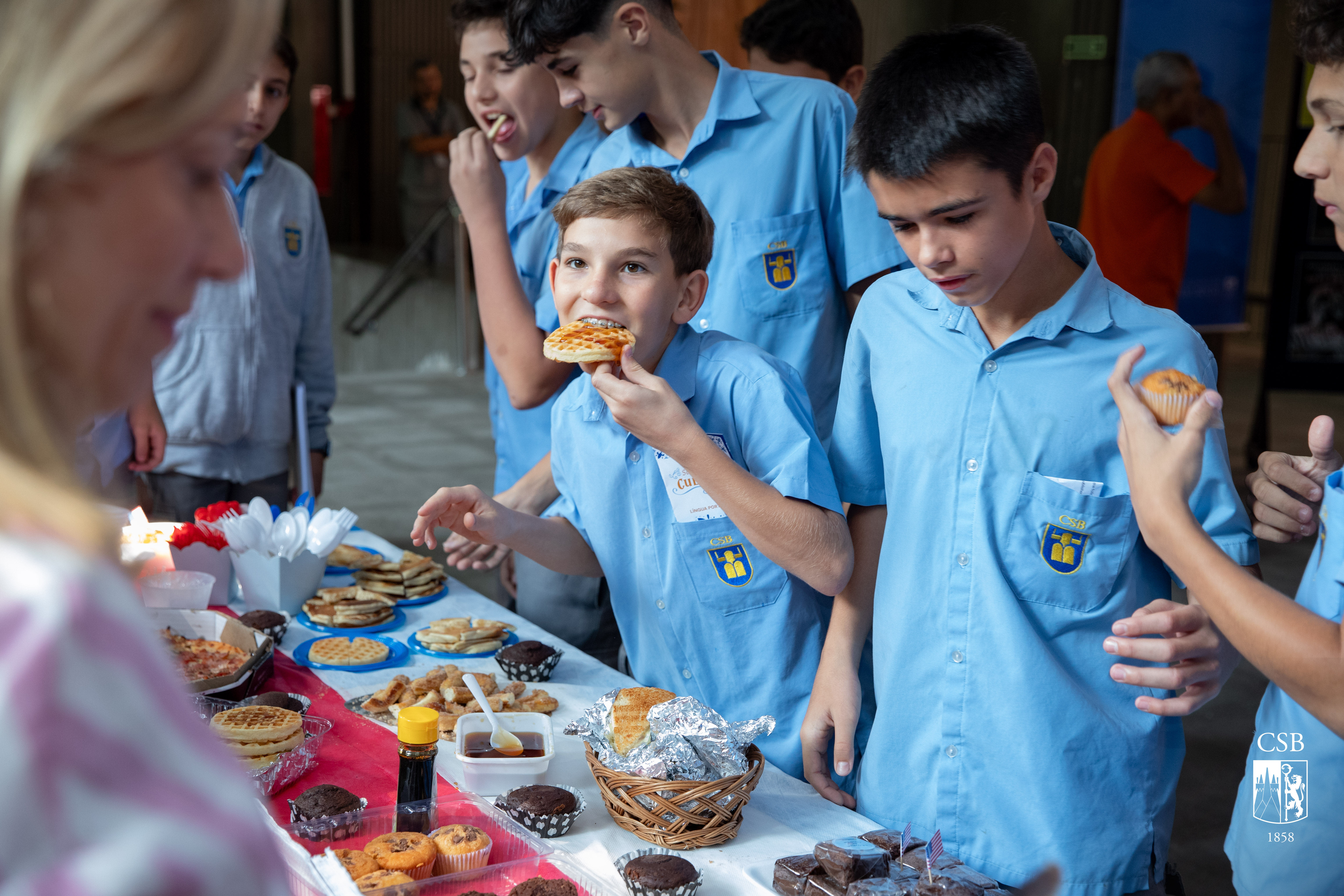 8º ano EF participa do “Saboreando culturas: um tour gastronômico pelo mundo”