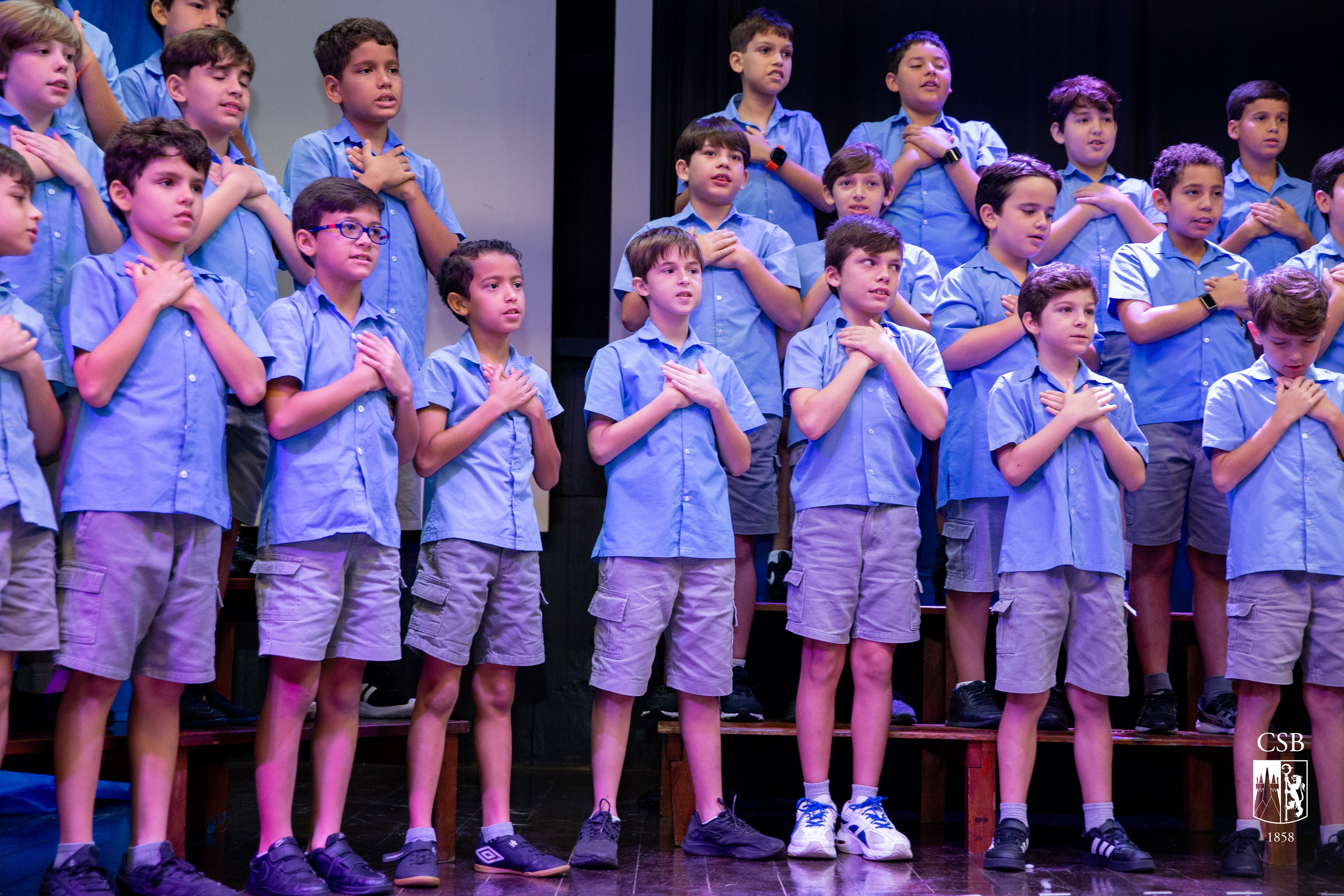 4º ano encerra o ano com Apresentação Musical