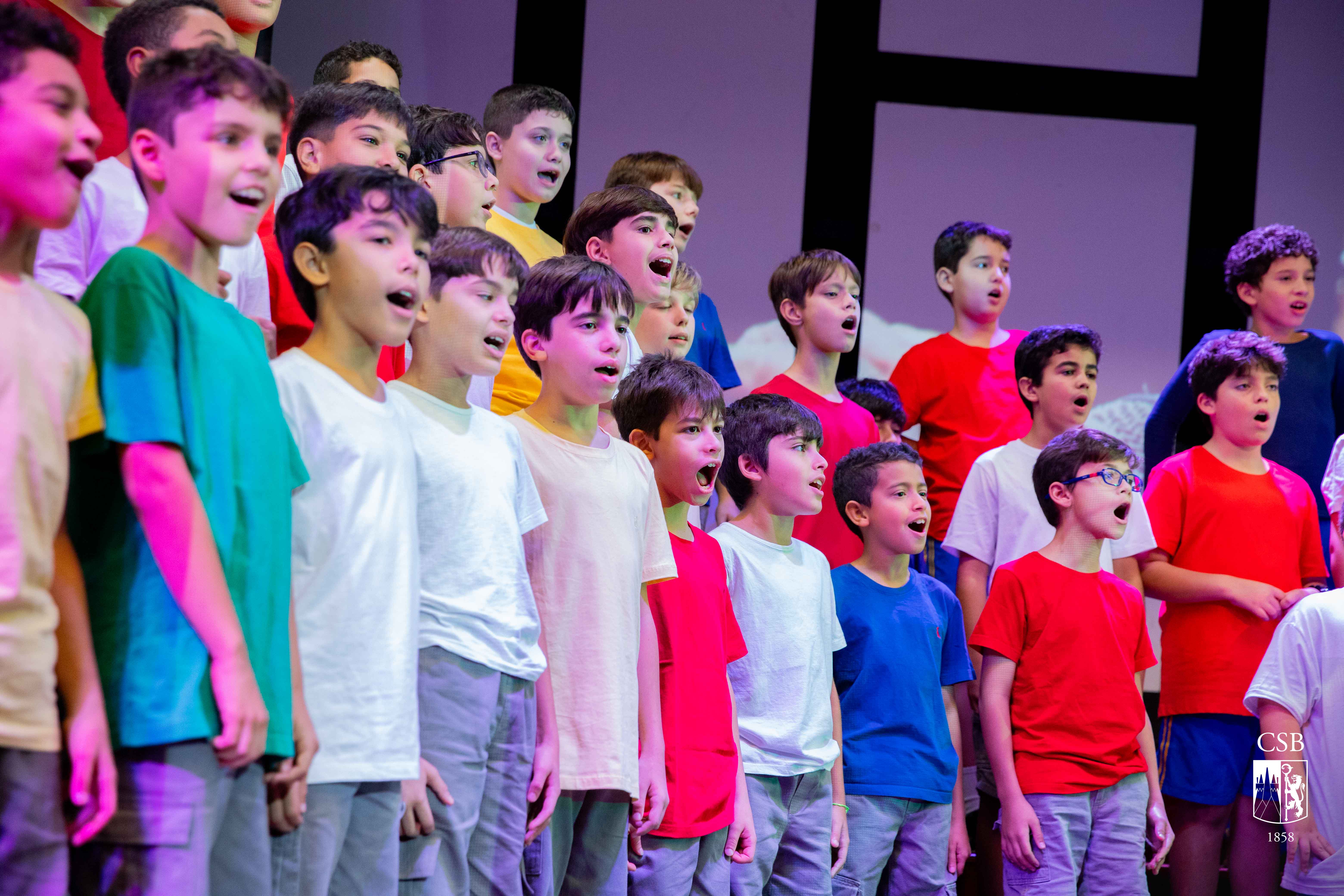Alunos do 4º ao 7º ano EF participam da Journée de la Musique